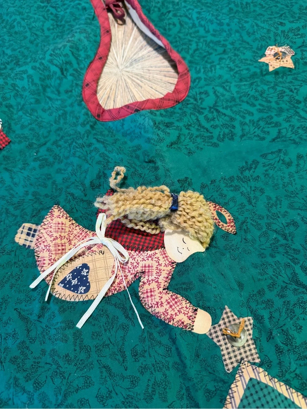 Vintage Primitive Country Christmas Tree Skirt 43” Folk Art Angel Appliqué 90’s